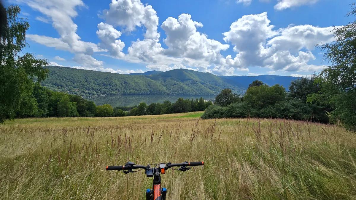 Solidna dawka dobrego e-MTB w Beskidach 