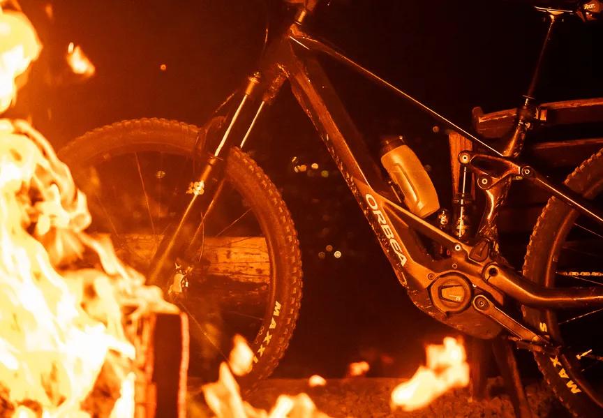 Rowerowe rozpoczęcie wakacji z ogniskiem integracyjnym w górach 🔥